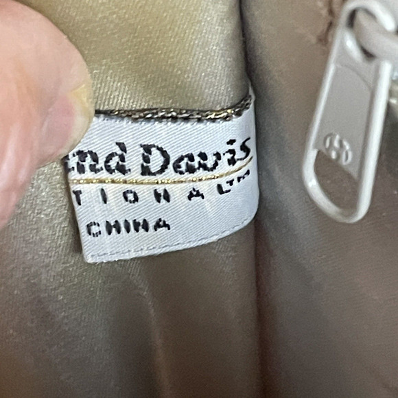 Whiting and Davis International Vtg Metal Mesh Leather Shoulder Bag Purse Cross - Picture 9 of 13